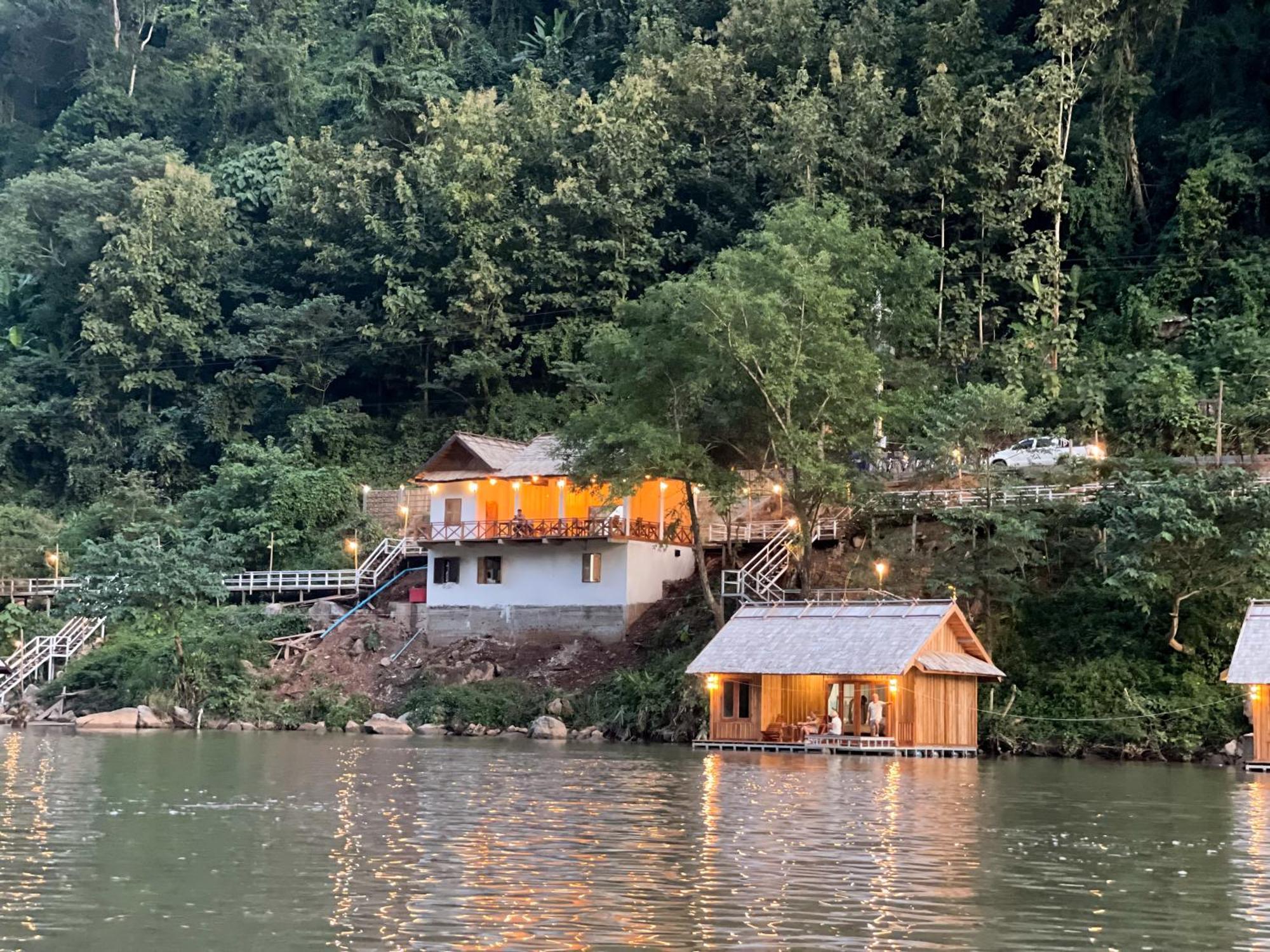 Hotel Nongkhiaw The Float House Exteriér fotografie