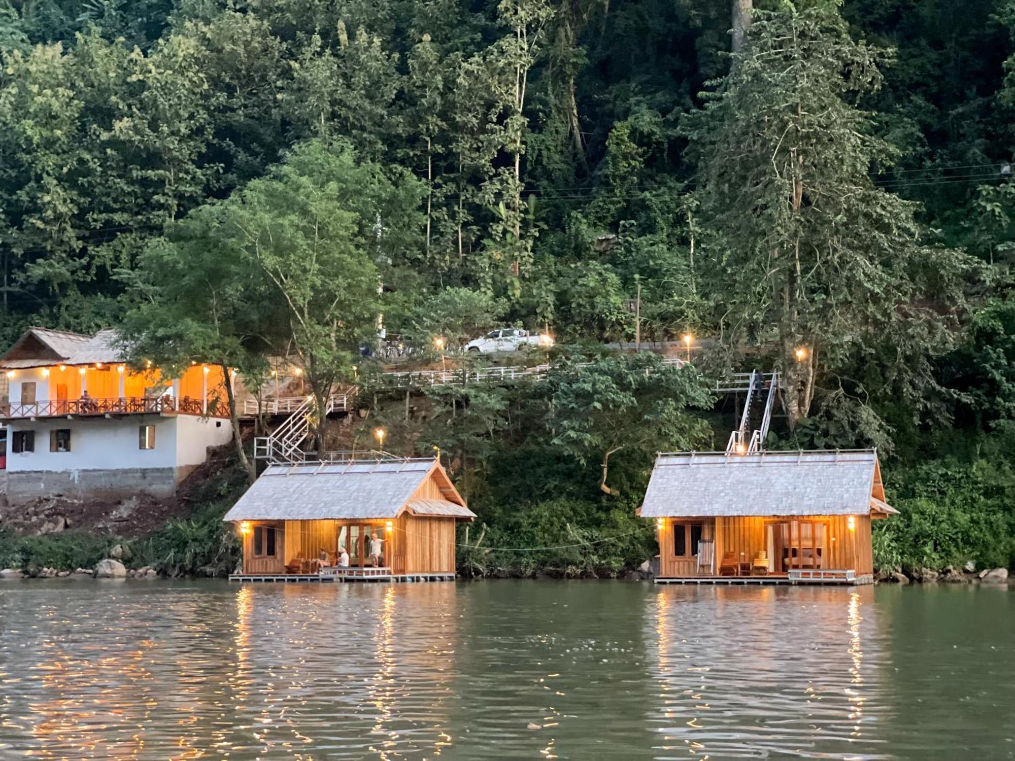 Hotel Nongkhiaw The Float House Exteriér fotografie