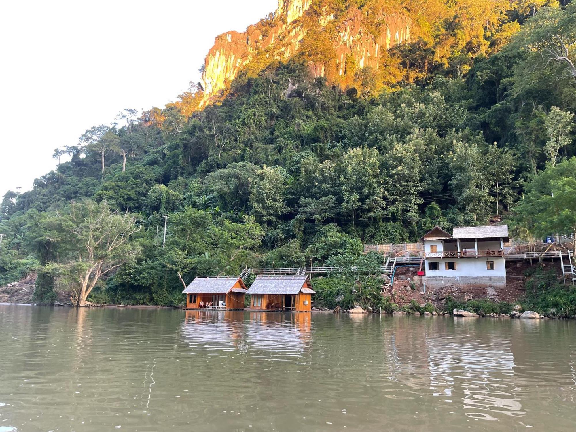Hotel Nongkhiaw The Float House Exteriér fotografie